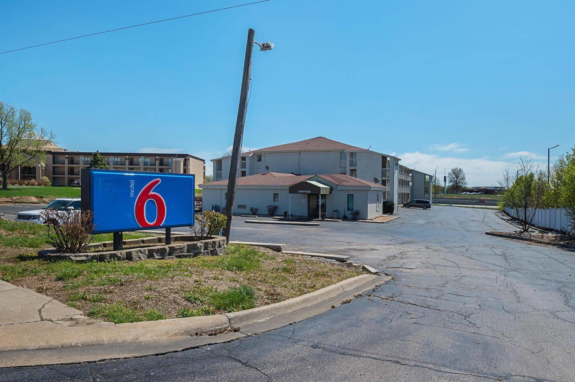 Motel 6-Blue Springs, Mo Exterior foto