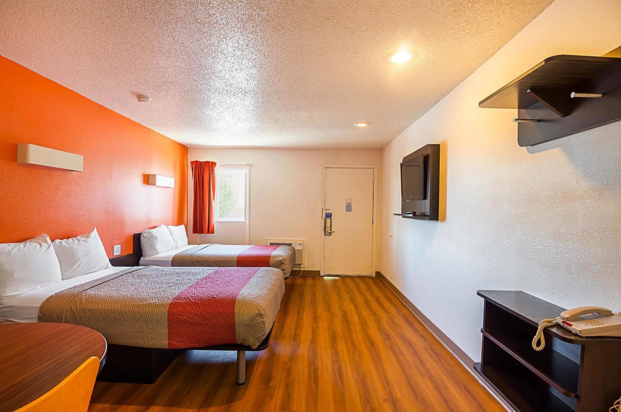 Motel 6-Blue Springs, Mo Exterior foto